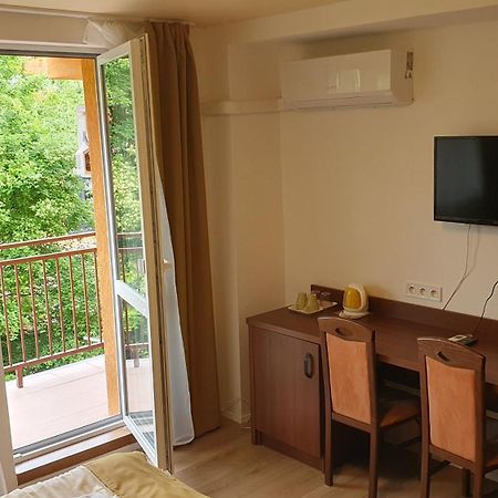Hotel Felicia Kaluža Zewnętrze zdjęcie
