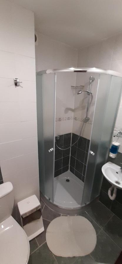 Hotel Felicia Kaluža Zewnętrze zdjęcie