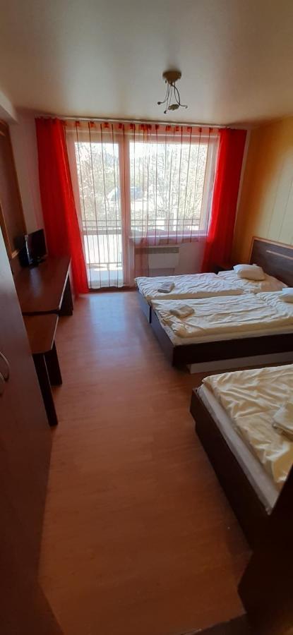 Hotel Felicia Kaluža Zewnętrze zdjęcie