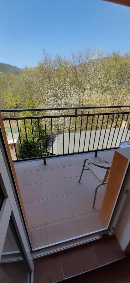 Hotel Felicia Kaluža Zewnętrze zdjęcie