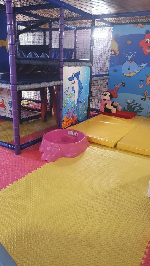 Hotel Felicia Kaluža Zewnętrze zdjęcie