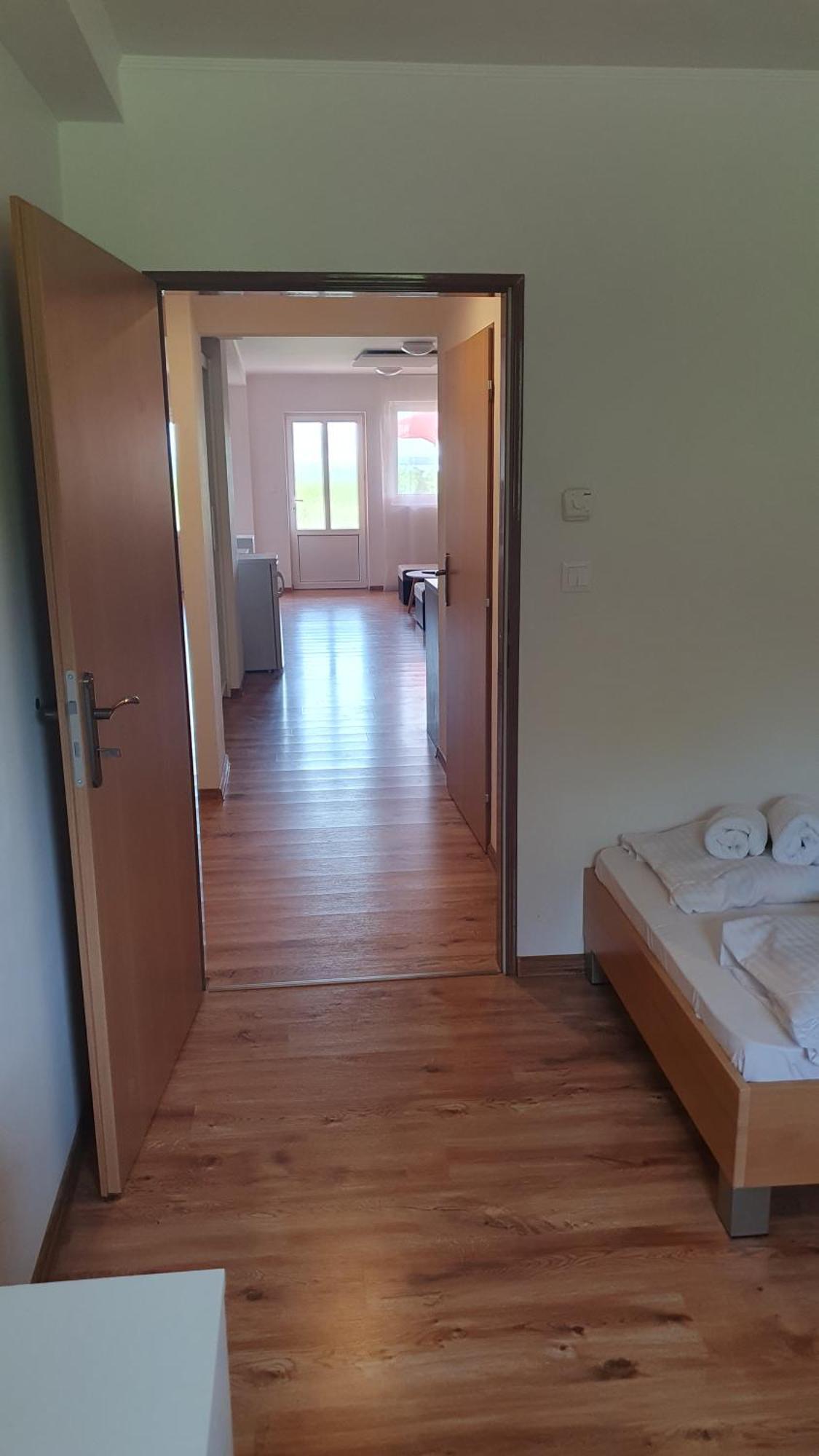 Hotel Felicia Kaluža Zewnętrze zdjęcie